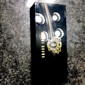 Bobbi Brown highlighter palette